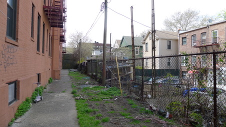 Enlarge photo 23