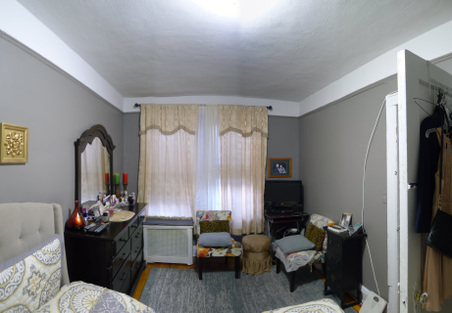 Enlarge photo 13