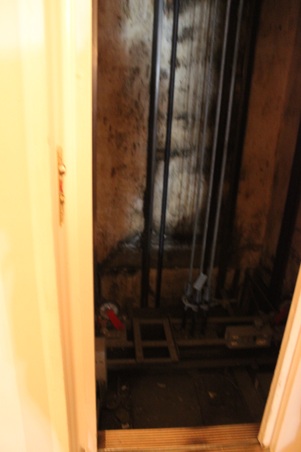Enlarge photo 23
