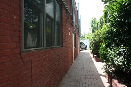 Enlarge photo 17