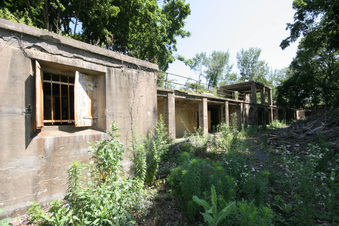 Enlarge photo 22