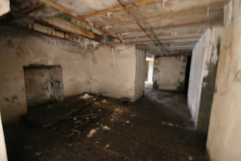 Enlarge photo 75