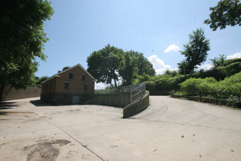 Enlarge photo 82