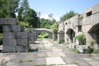 Enlarge photo 142