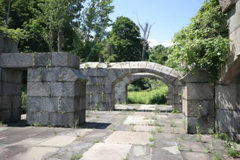 Enlarge photo 143