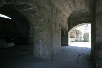 Enlarge photo 146