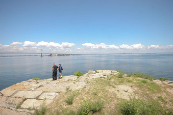 Enlarge photo 168