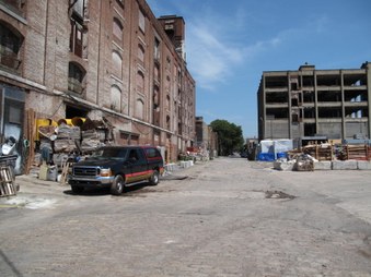 Enlarge photo 35