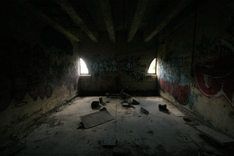 Enlarge photo 69