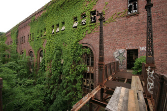 Enlarge photo 90