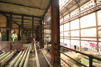 Enlarge photo 147