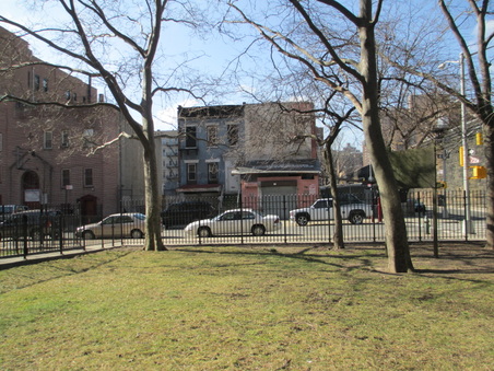 Enlarge photo 16