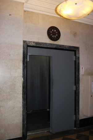 Enlarge photo 19