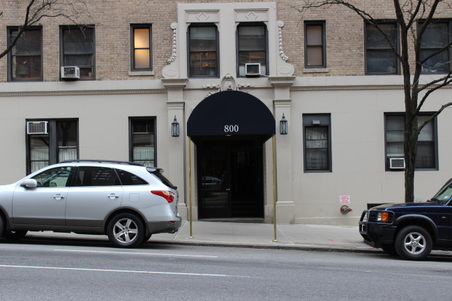800 West End Ave