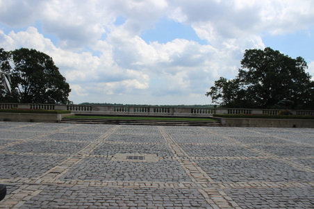 Enlarge photo 19