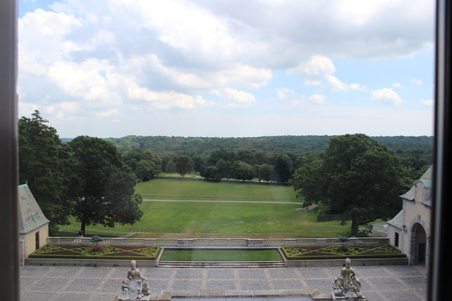 Enlarge photo 137