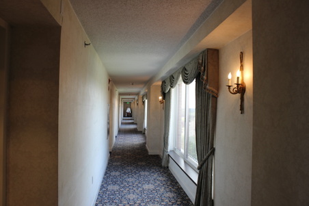 Enlarge photo 69