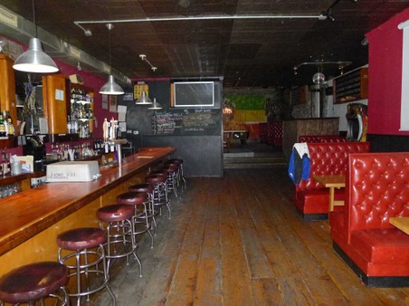 East River bar