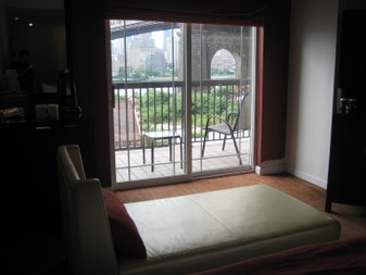 Enlarge photo 47
