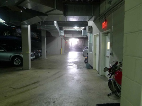 Enlarge photo 17