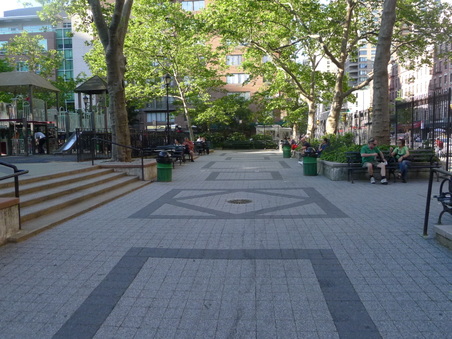 Enlarge photo 11