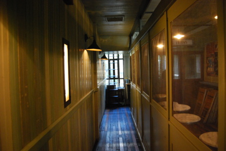 Enlarge photo 16