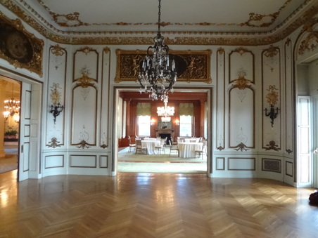Enlarge photo 63