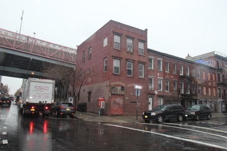 WILLIAMSBURG