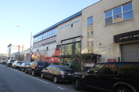 Enlarge photo 4