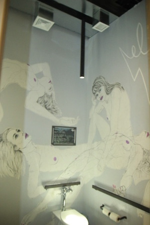 Enlarge photo 89