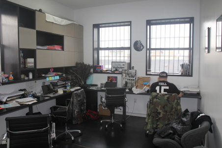Enlarge photo 108