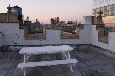 Enlarge photo 42
