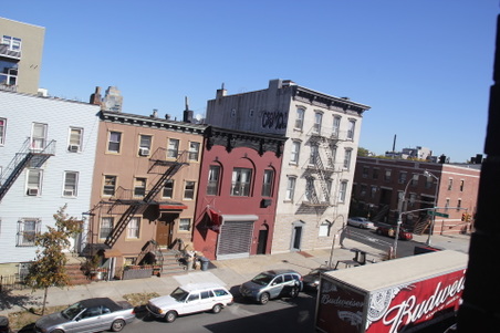 Enlarge photo 34
