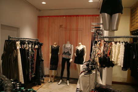 Enlarge photo 15