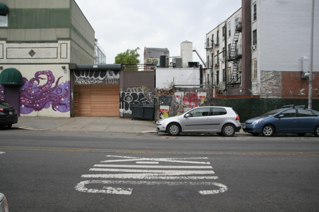 Enlarge photo 17