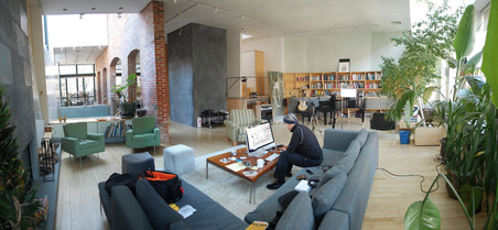 Enlarge photo 17