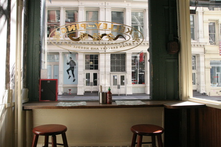 Enlarge photo 21