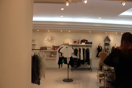 Enlarge photo 24