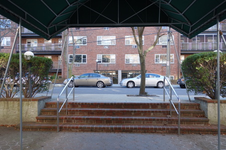 Enlarge photo 10
