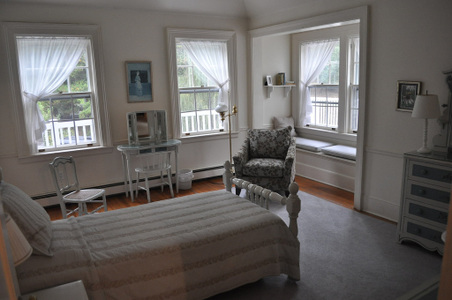Enlarge photo 49