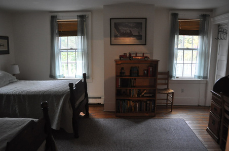 Enlarge photo 56