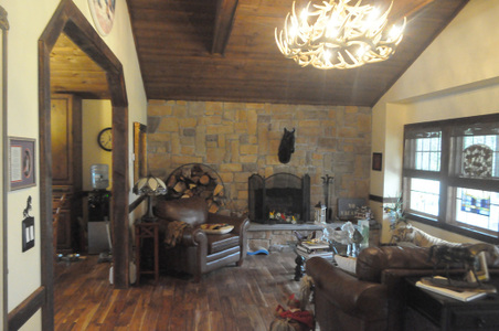Enlarge photo 12