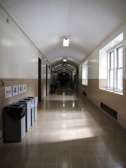 Enlarge photo 18