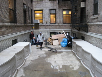 EXT. Edgemont Apts/Courtyard 490 W.E.A.