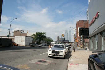 Enlarge photo 69