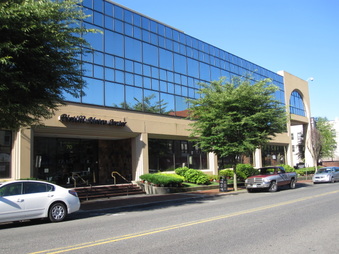 Pistilli Corporate Center - Suite 300,LI