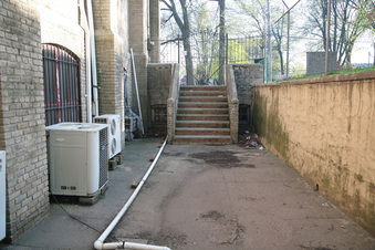 Enlarge photo 11