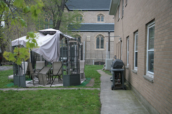 Enlarge photo 22