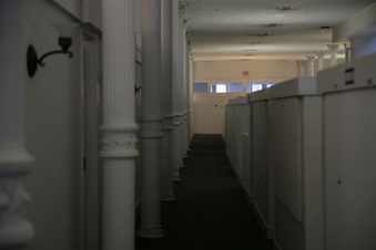 Enlarge photo 18