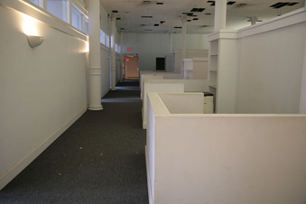 Enlarge photo 24